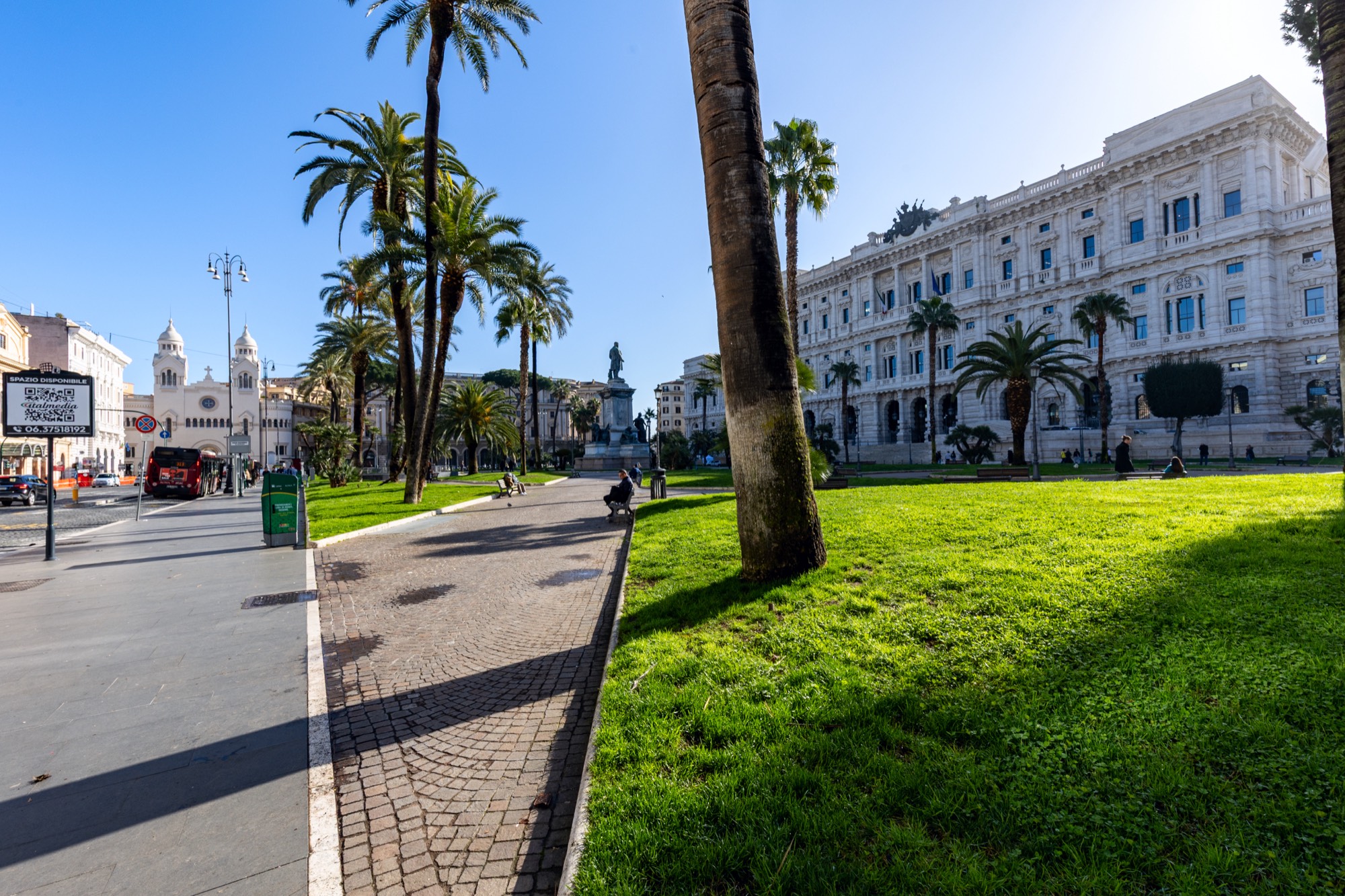 Piazza Cavour
